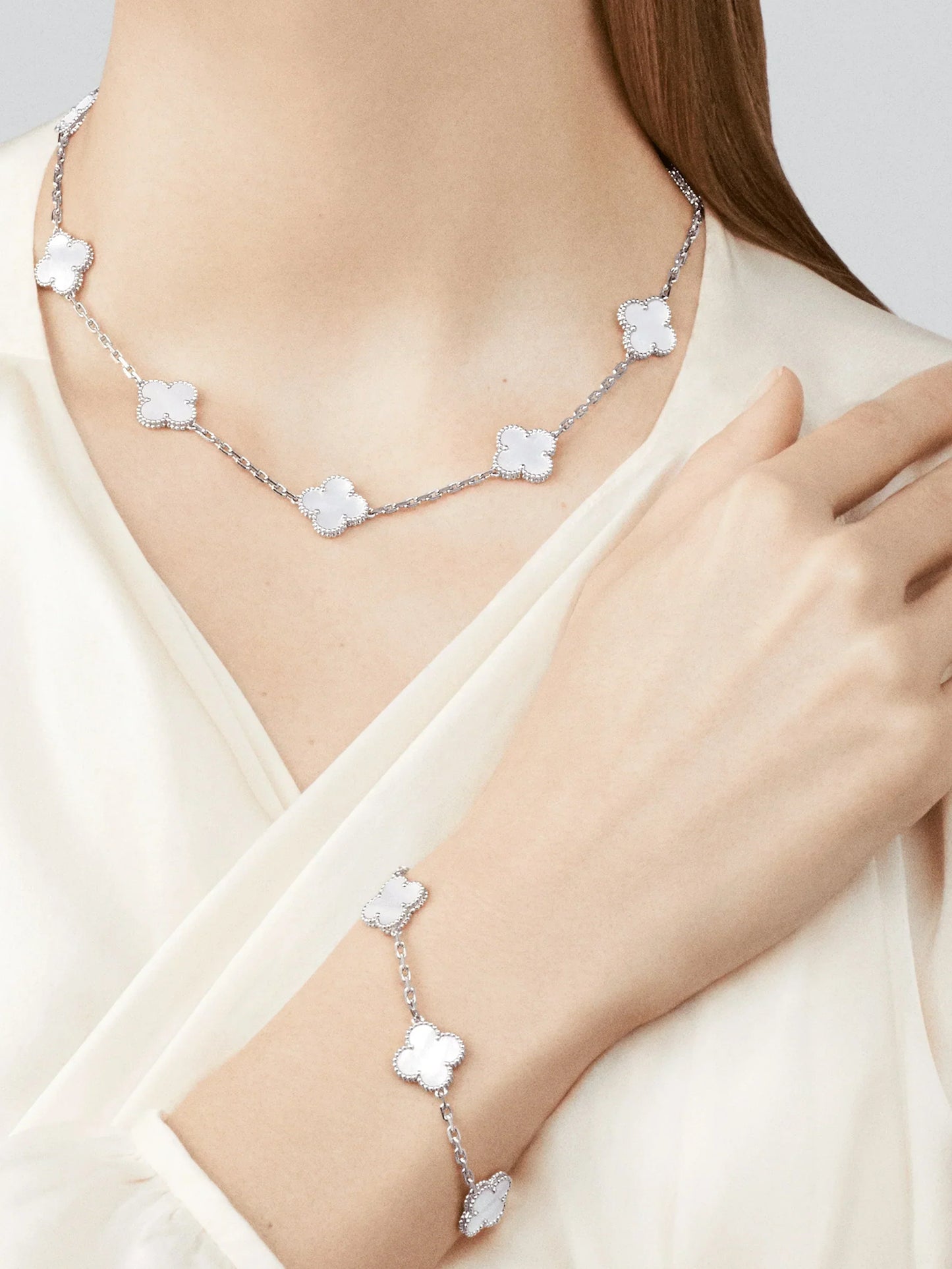 CLOVER | 10 Motieven Zilveren Ketting