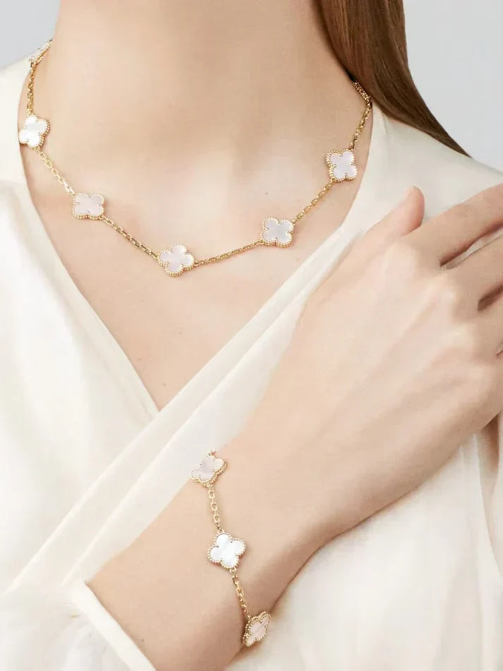 CLOVER | 10 Motieven Witte Ketting