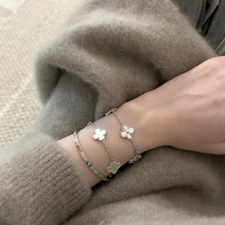 CLOVER | Witte Armband