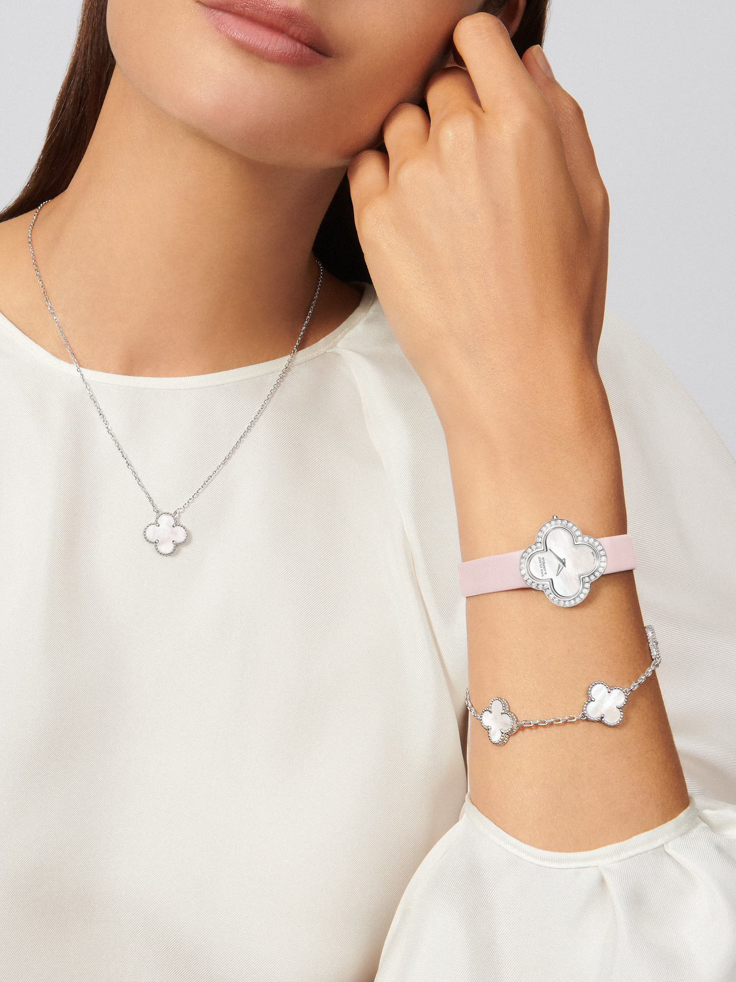 CLOVER | Wit/Zilver Ketting